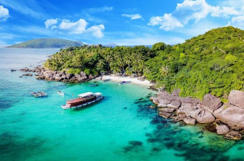 Tour Tâm linh: Côn Đảo - Viếng miếu cô Sáu