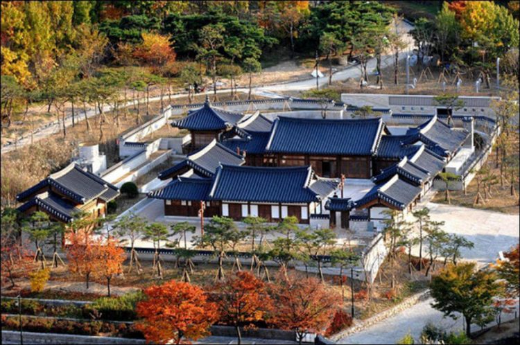 Làng dân tộc Namsan Hanok