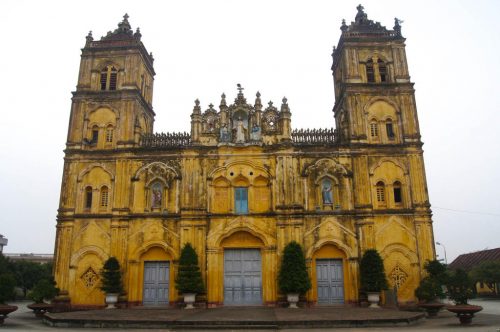 Tour Công Giáo: Nhà thờ đá Phát Diệm - Bùi Chu