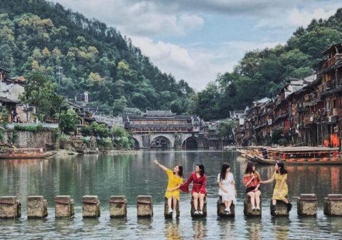 Tour Trung Quốc: Trương Gia Giới - Thiên Tử Sơn Phượng Hoàng Cổ Trấn - Hồ Bảo Phong