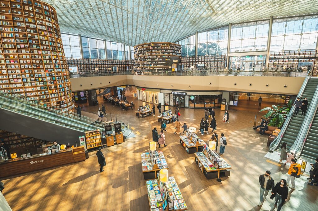 starfield-coex-library-1024x682-1