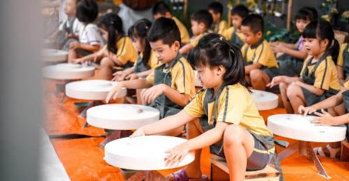 Tour trải nghiệm: Tập làm gốm - Làng nghề Gốm Bát Tràng