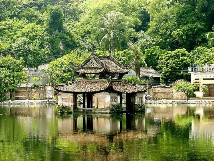 Chùa Thầy