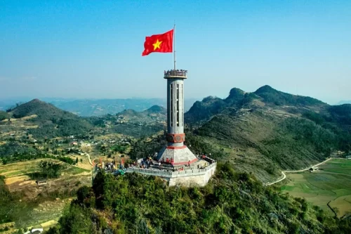 Hà Nội - Quản Bạ - Yên Minh - Cột cờ Lũng Cú - Lô Lô Chải - Phố cổ Đồng Văn