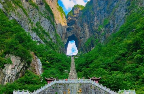 Hà Nội - Đông Hưng - Liễu Châu - Phượng Hoàng cổ trấn - Thiên Môn Sơn
