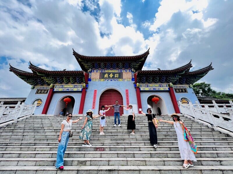 Miếu Quan Đế - Du lịch Đông Hưng, Trung Quốc - Vivu Halong