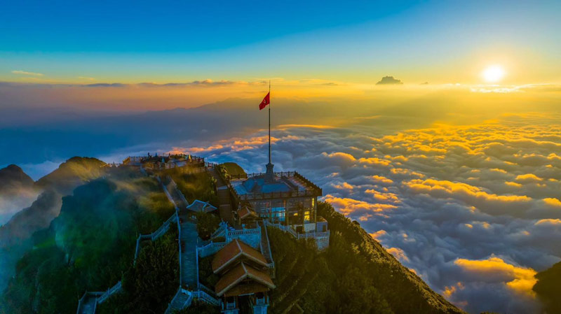 Fansipan - nóc nhà Đông Dương. Tour Sapa , du lịch Sapa