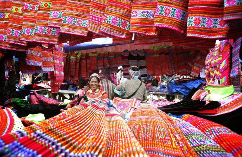 Chợ phiên Mù Cang Chải Tour Mù Cang Chải - du lịch mù cang chải - ruộng bậc thang mù cang chải - tour mù cang chải 2n1d