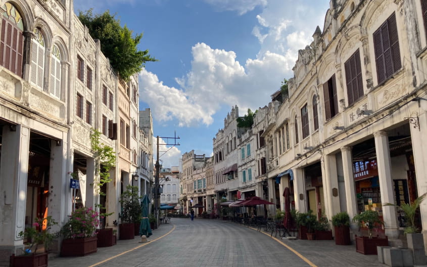 Phố cổ Kỳ Lầu - tour đảo Hải Nam Trung Quốc