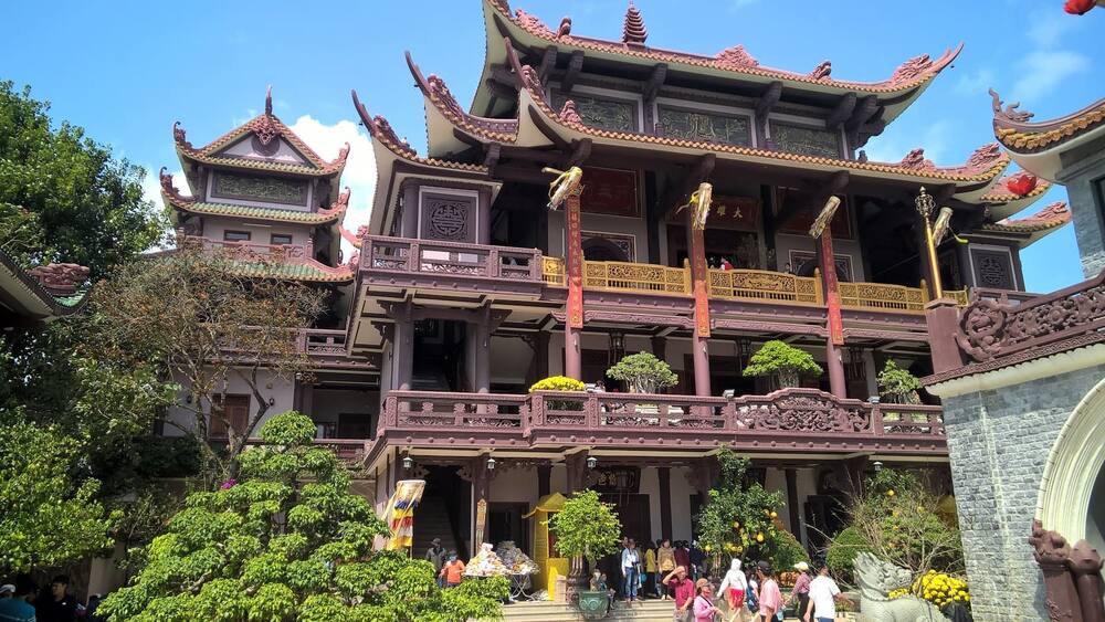 Chùa Thiên Hưng - TOUR HÀ NỘI – QUY NHƠN – PHÚ YÊN – EO GIÓ – KỲ CO – GHỀNH ĐÁ ĐĨA 4N3Đ 24H Travel